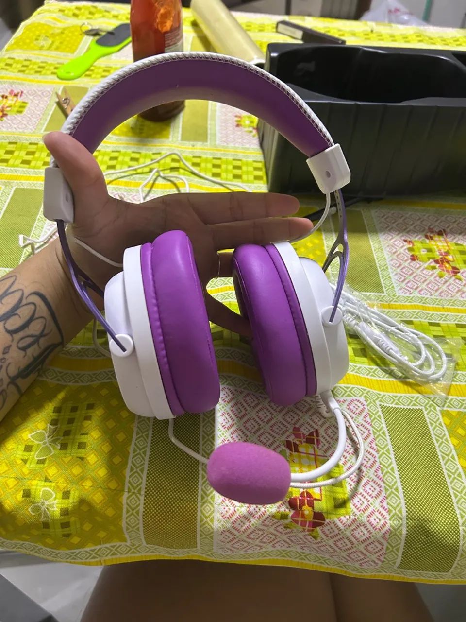 HEADSET GAMER REDRAGON DIOMEDES BRANCO COM ROXO - Foto 5