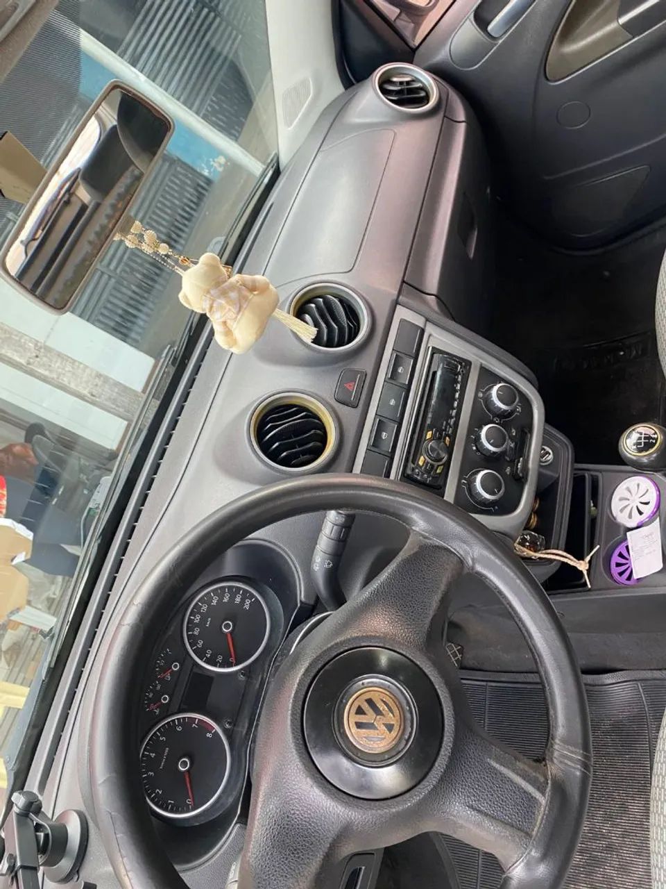 Gol 1.0 muito novo só pegar e rodar aí embaixo você bota o seu carro fêmea - Foto 5