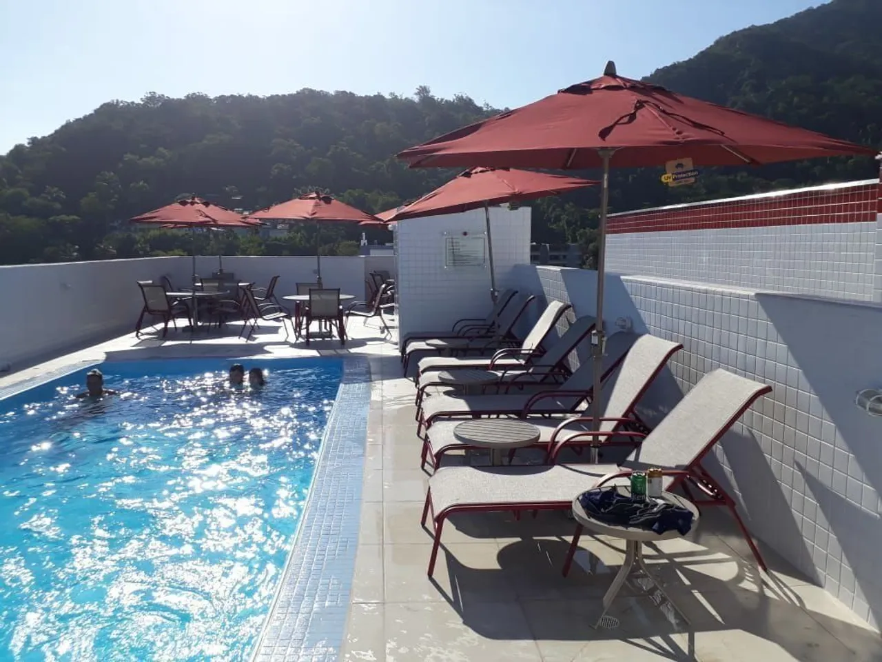 Aluguel apto temporada Ubatuba/SP à 200m da praia das Toninhas.