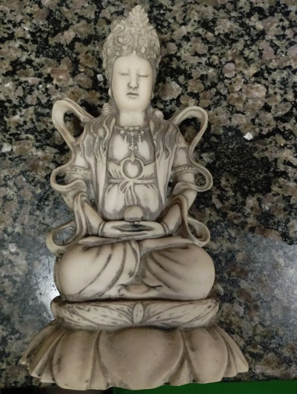 Escultura de Buda em Resina