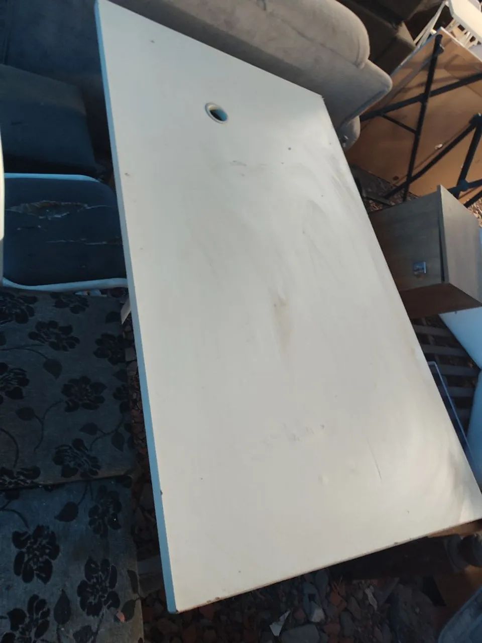 Mesa de escritório64840834527747120