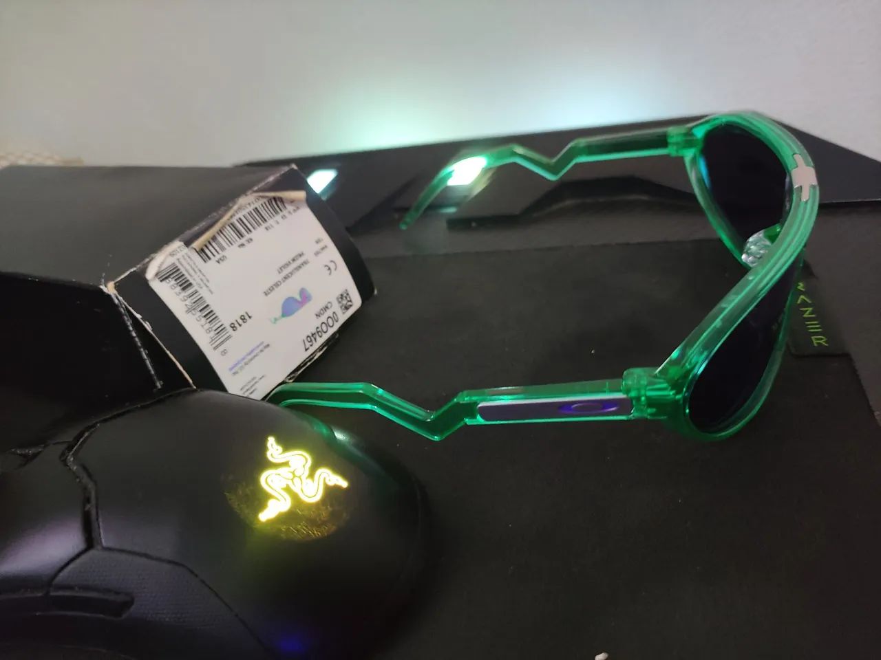 Óculos de Sol Oakley CMDN Translucent Celeste W Prizm Violet - Masculino - Verde - Foto 3