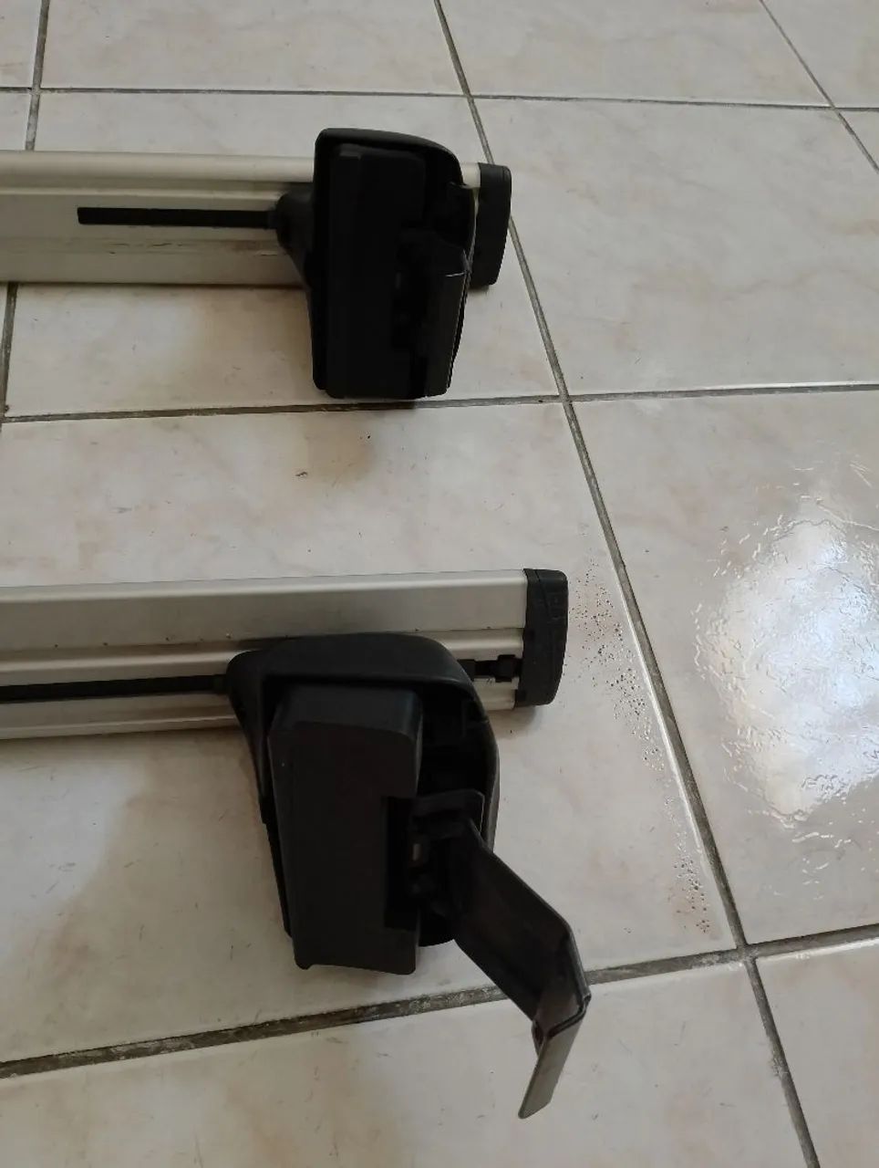 Rack de teto Thule - Nissan Tiida  - Foto 4