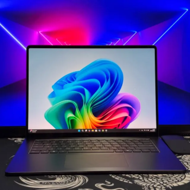 Microsoft Surface Laptop 7th 15inch Snapdragon X Elite 16GB/1TB (Venda ou Troca)