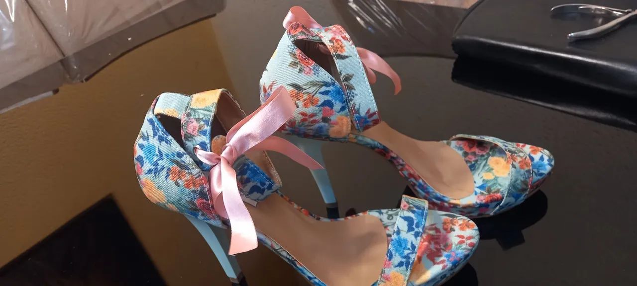 Sandálias Femininas Floridas - Foto 3