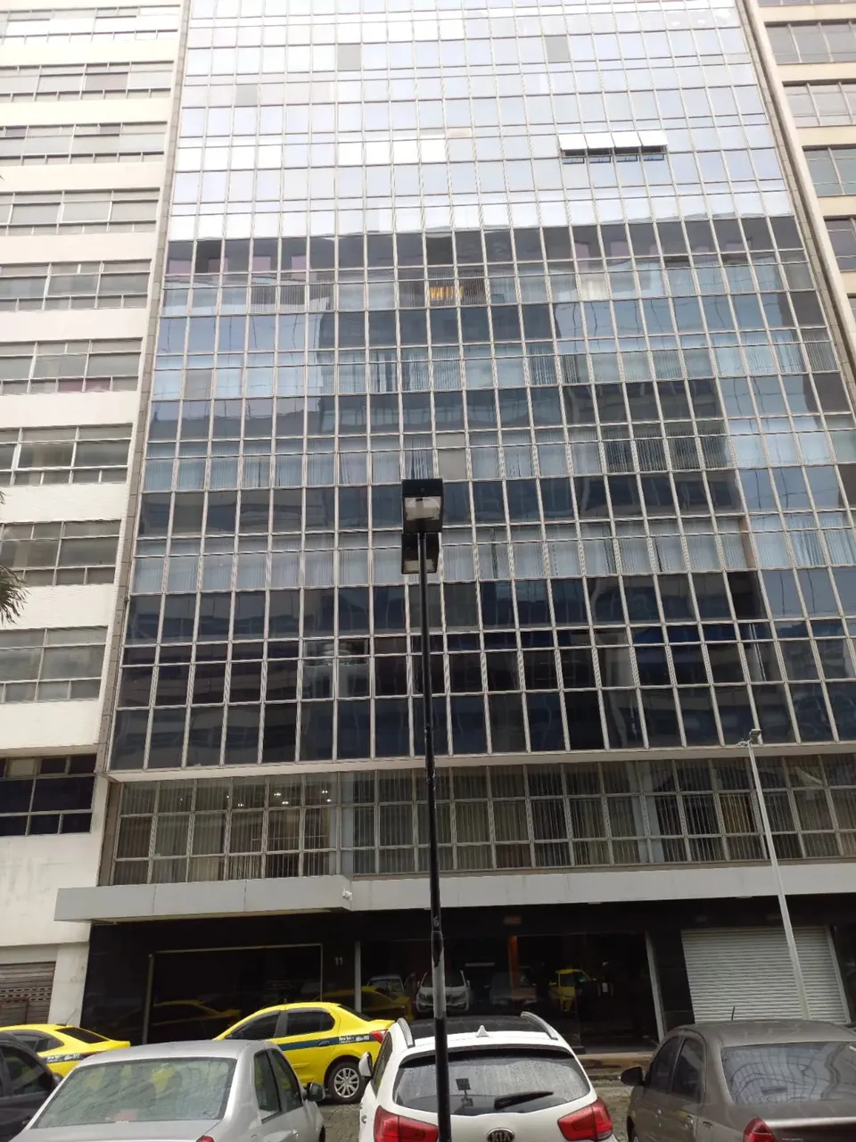 Sala Comercial e 5 banheiros - Rua do Mercado 405M2