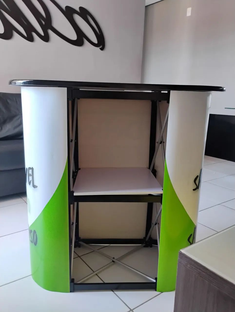 Balcão Promocional usado PDV ou Degustação - Montável resistênte e Importado - Foto 4