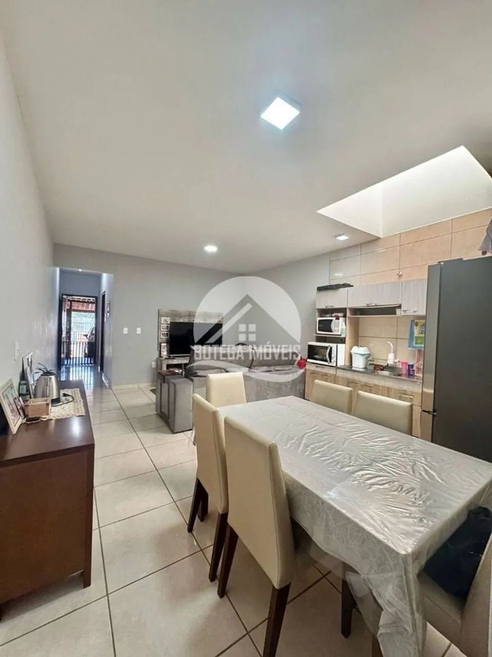 Geminado plano c/ suíte - Bairro Espinheiros - Foto 4
