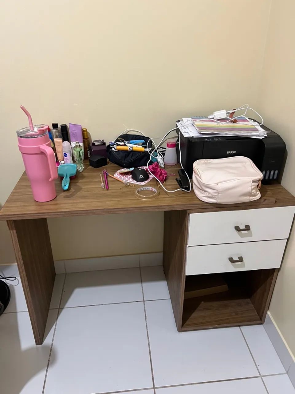 Escrivaninha com gavetas - Foto 2