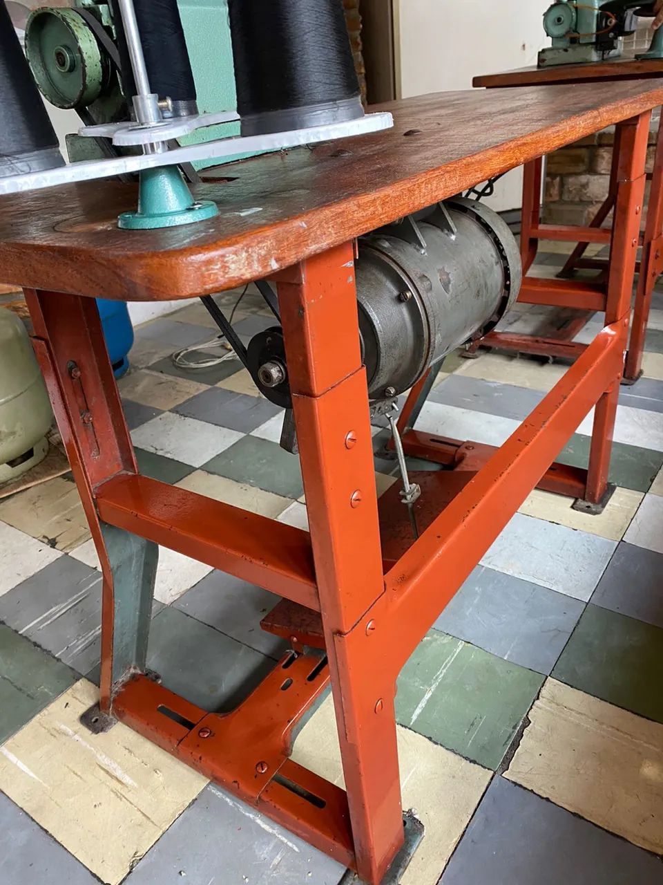 Overlock machine64313663869441121