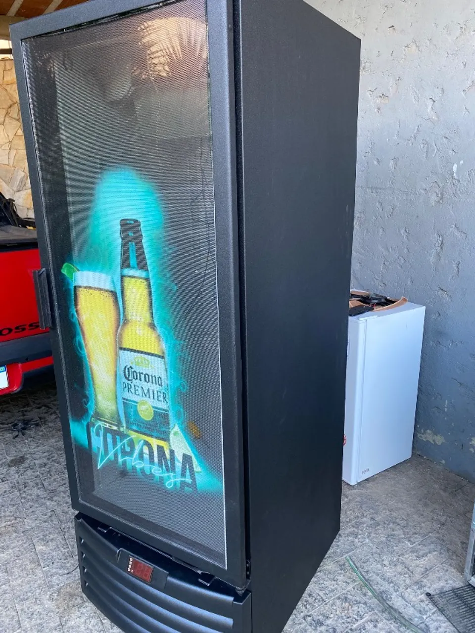 Cervejeiro metal frio