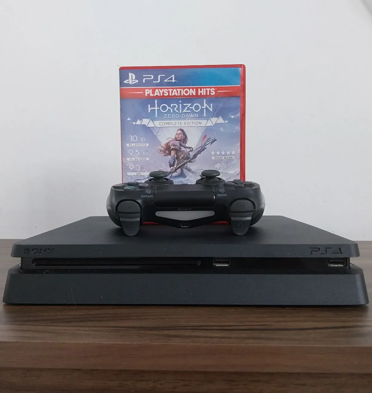 Playstation 4 Slim com Jogo Horizon Zero Dawn