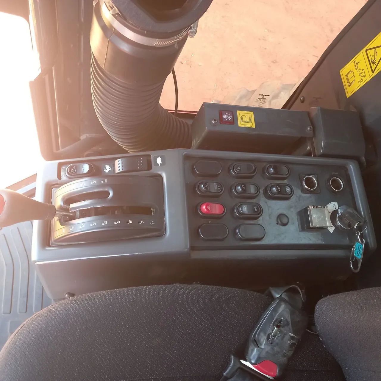 Motoniveladora Komatsu GD 655 Ano 2021  - Foto 5