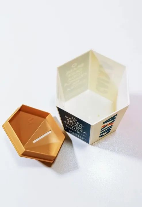 Cofrinho antigo CEF Caixa Federal lápis anos 90 - Foto 3