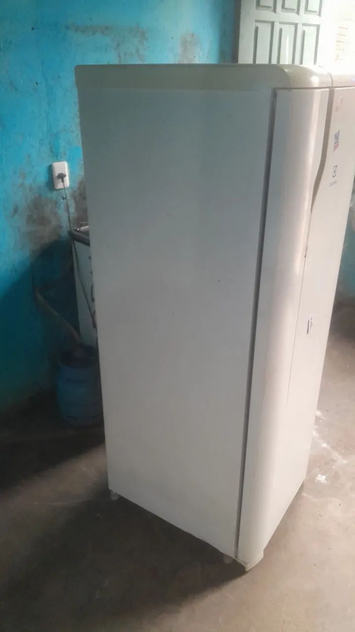 Geladeira frosfree gelando bem  - Foto 4