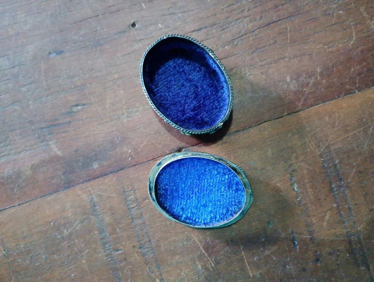 Antigo porta jóias indiano <br><br><br><br>6 cm - Foto 2