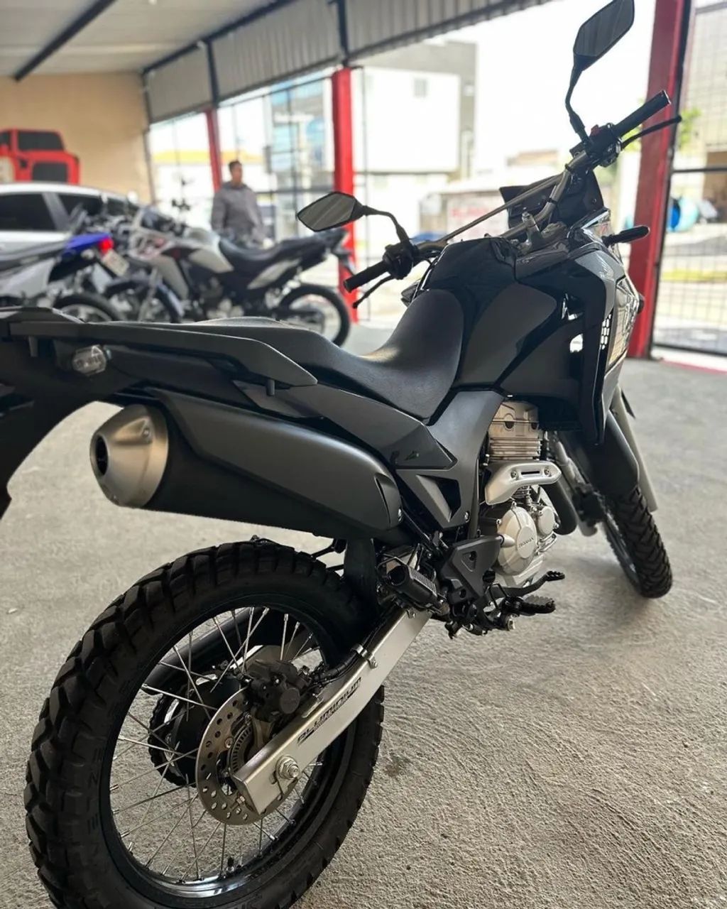 XRE 300