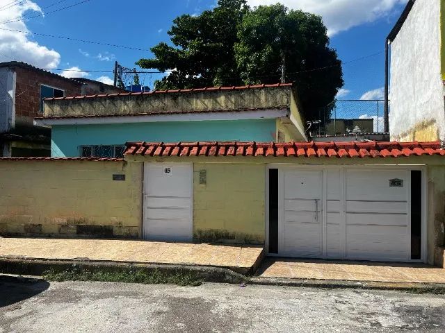 Casa em Saracuruna, 3 quartos (Ótima localização) 