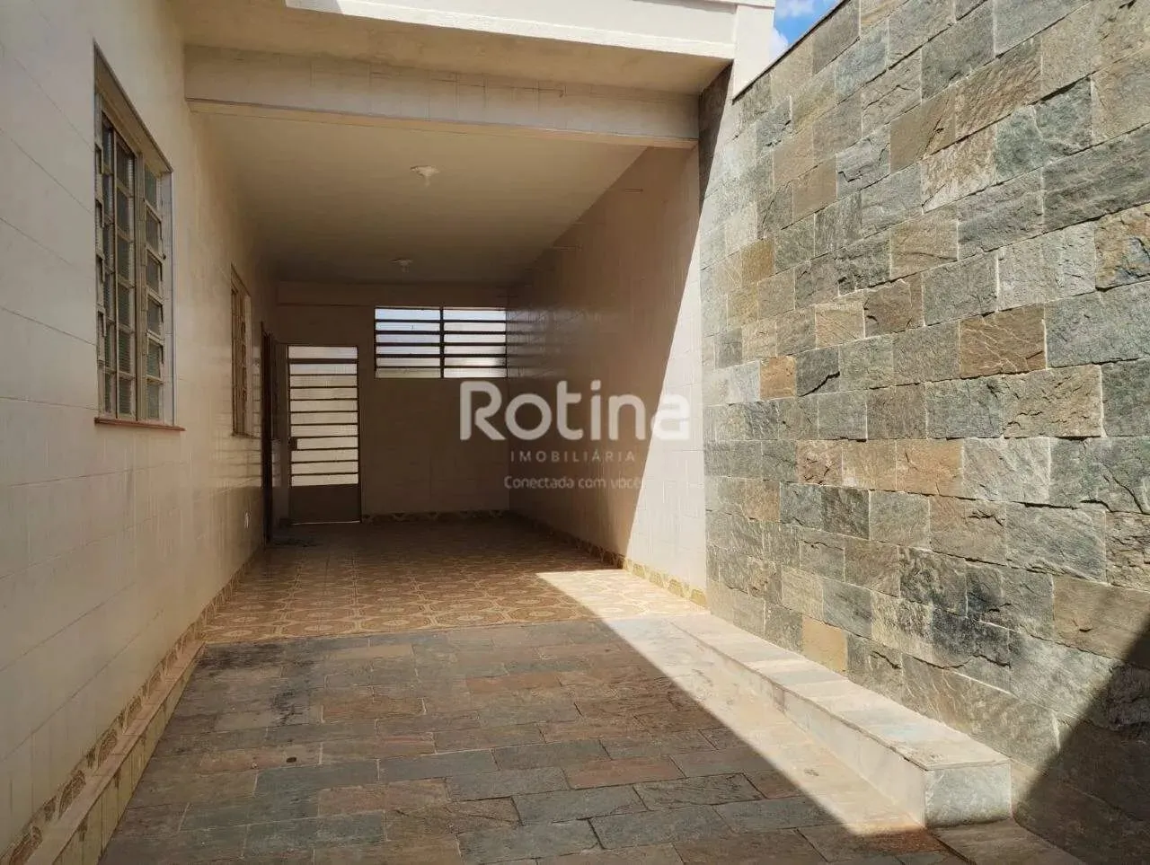 Casa para alugar, 4 quartos, Martins - Uberlândia/MG - Rotina Imobiliária