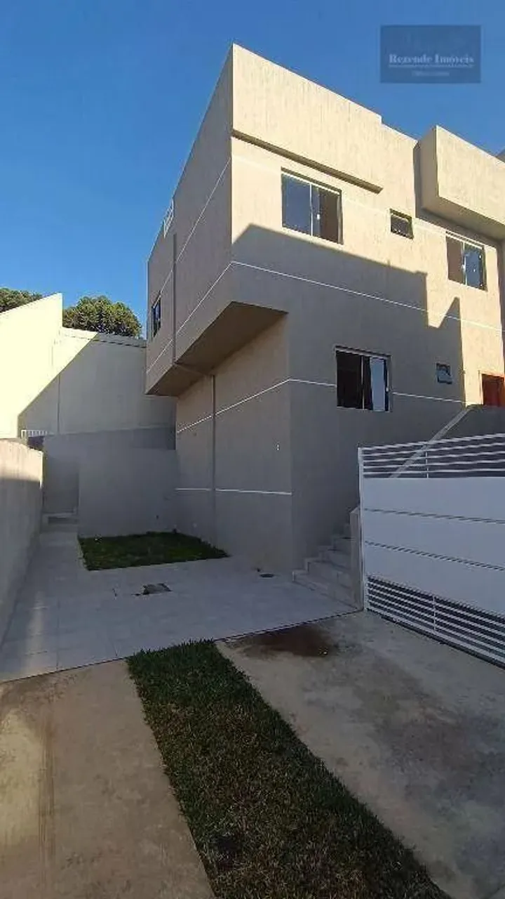 C-SO1524 Sobrado Novo em Condomínio no Bairro Alto, Amplo Terraço!