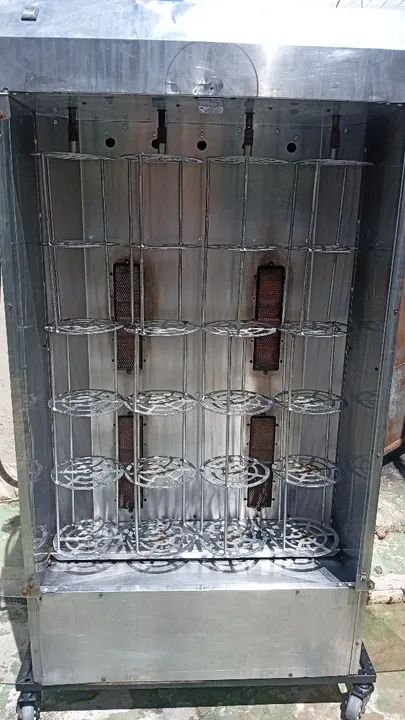 Assadeira de frango 100% pronta só pra trabalhar 