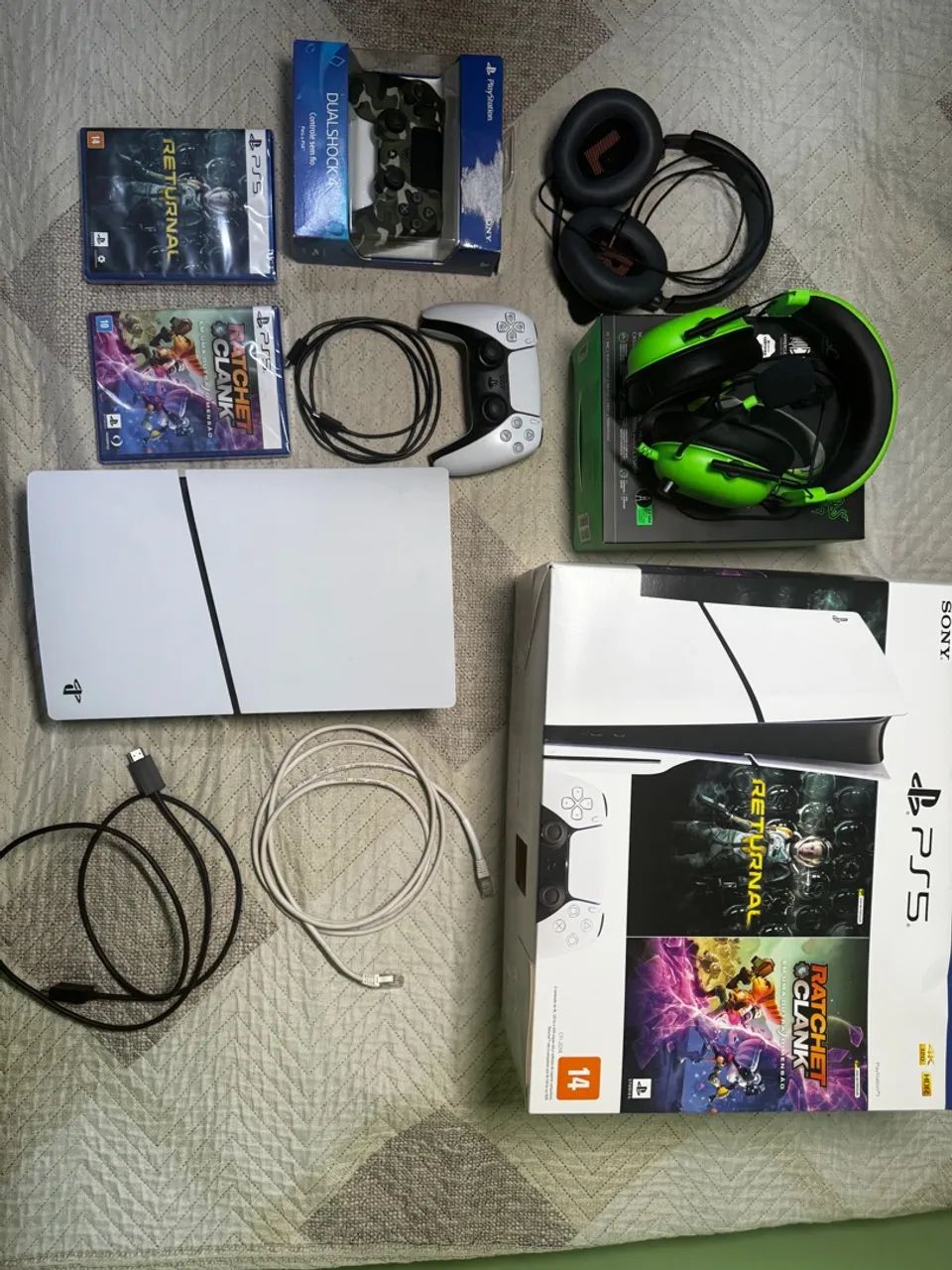 Promoção! PS5 Slim Novíssimo + Jogos + Headsets Razer e JBL!