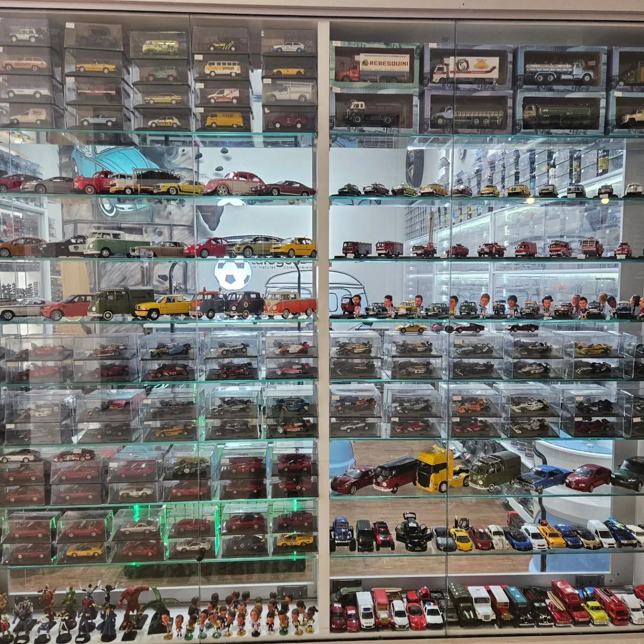 Miniaturas Colecionáveis - Diversos Modelos a partir de 50 reais  - Foto 4