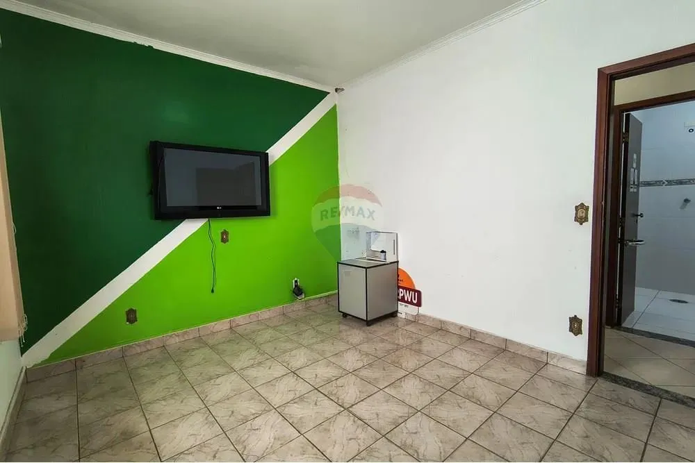 Sala Comercial em ótima localização com 2 salas e cozinha para locação, 45m² por R$ 2.500,