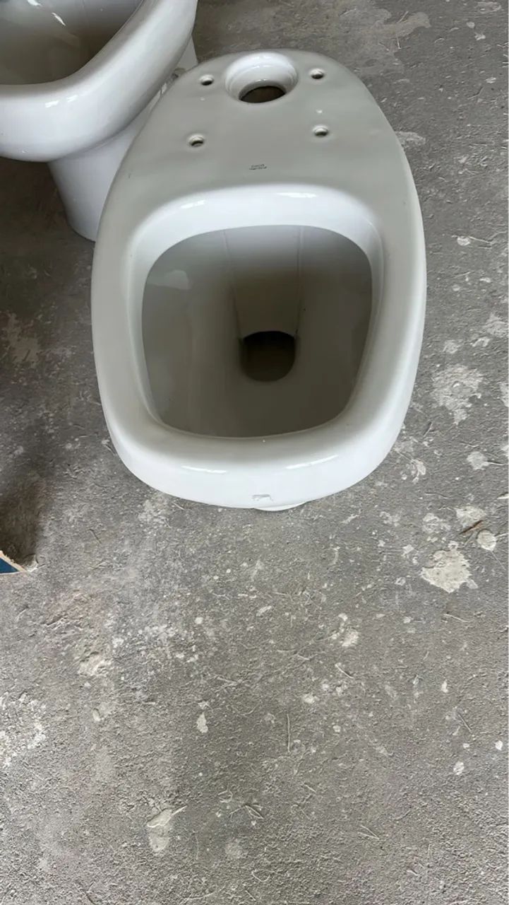 Vaso Sanitário DECA Monte Carlo, com caixa acoplada. - Foto 5