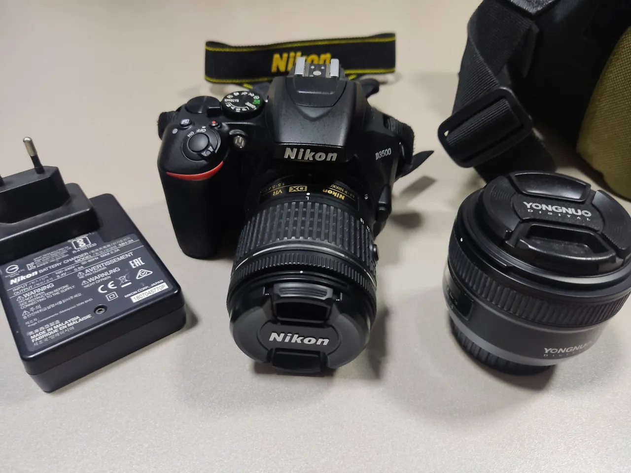 Câmera Nikon D3500 + Lentes, cartão e Bolsa