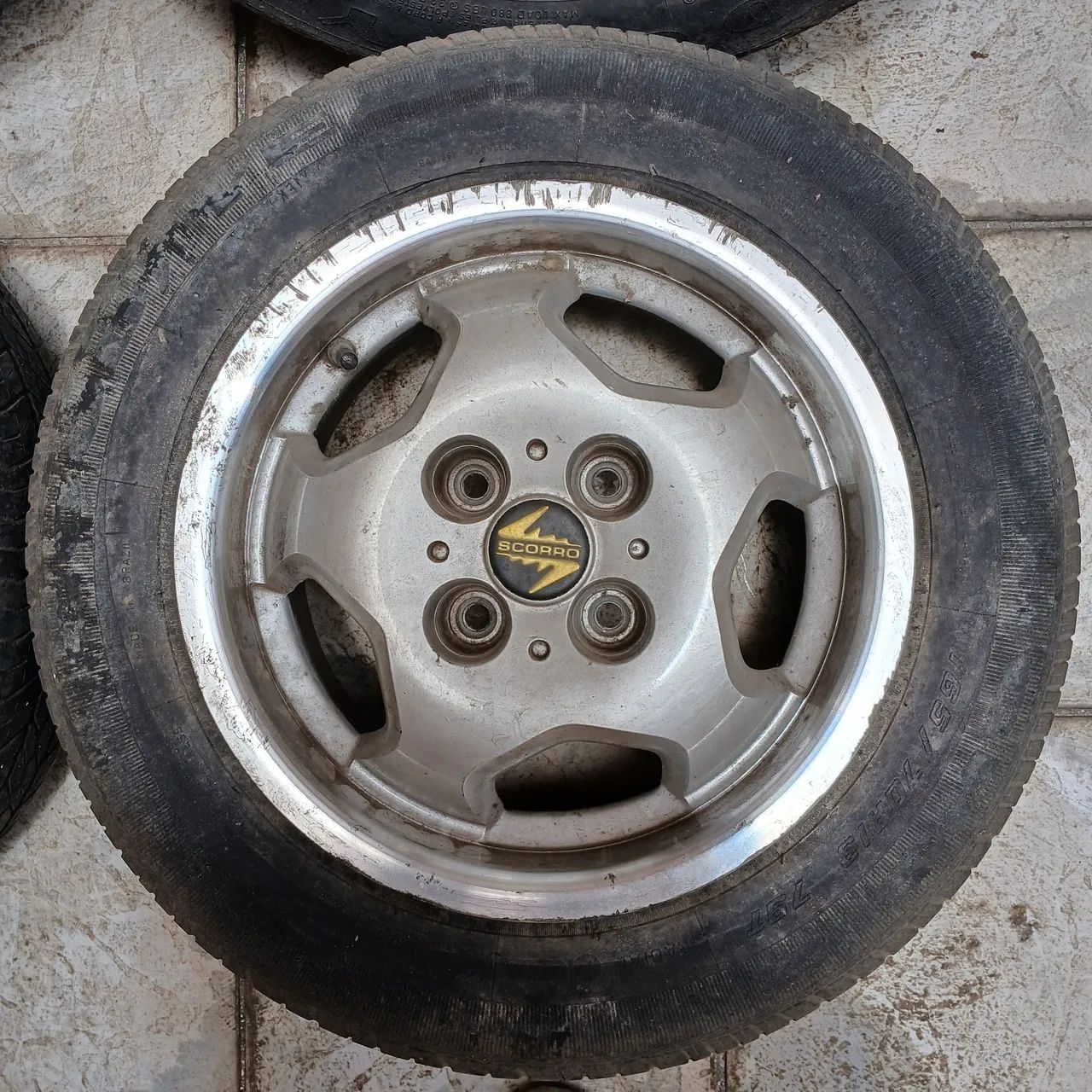 Jogo de rodas Scorro antigo anos 80/90 aro 13 - Foto 5