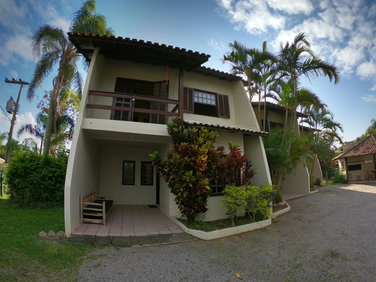 Casa em condomínio uma quadra do mar - Foto 2