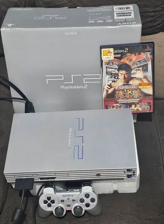 Playstation 2 FAT EDIÇÃO SILVER - Console Completo caixa serial batendo japonês