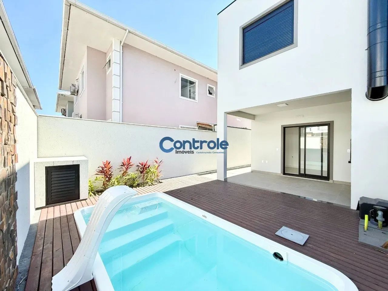 Sobrados com 3 dormitórios com piscina no bairro Nova Palhoça, Palhoça/SC. - Foto 4