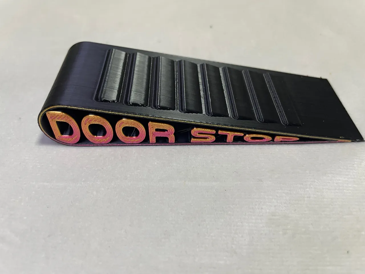 Trava de porta formato 3D