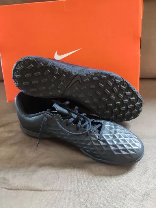 Chuteiras Nike -Tiempo-Superfly 8 club TF- Tamanho 42, - Preta - Foto 3