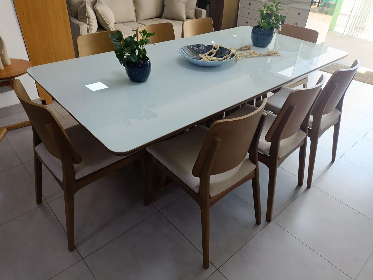Mesa de Jantar Elegante com 8 Cadeiras
