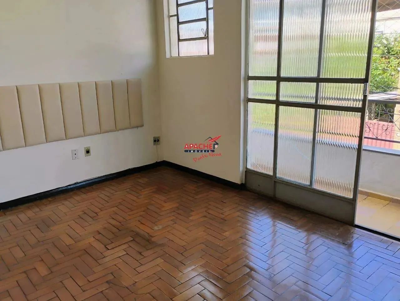 Casa à venda na Vila Oliveira, Ponte Nova