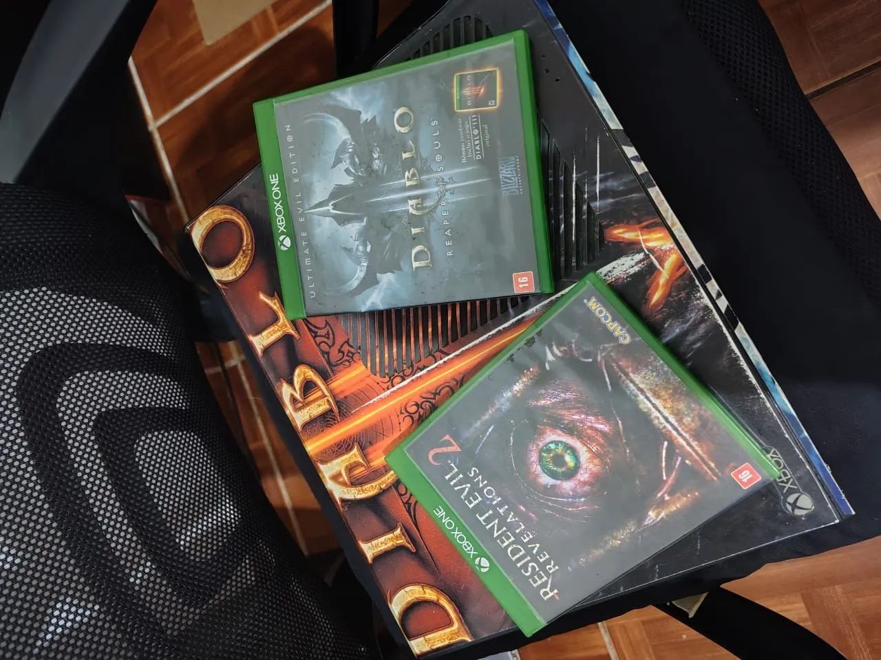 Xbox one  com Jogo Diablo 3 - Foto 2