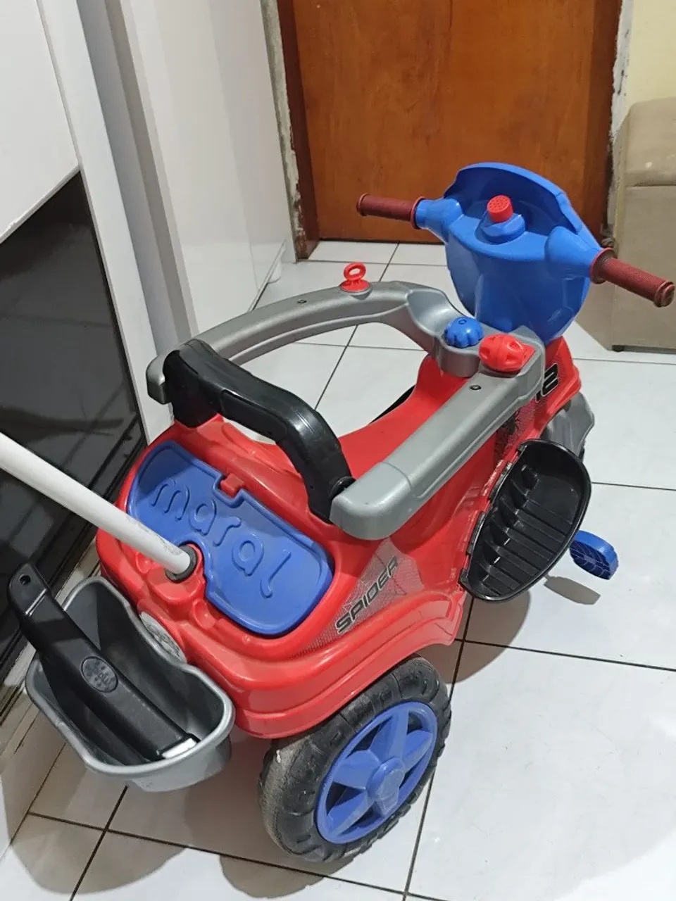 Triciclo Infantil Spider - Diversão Garantida!