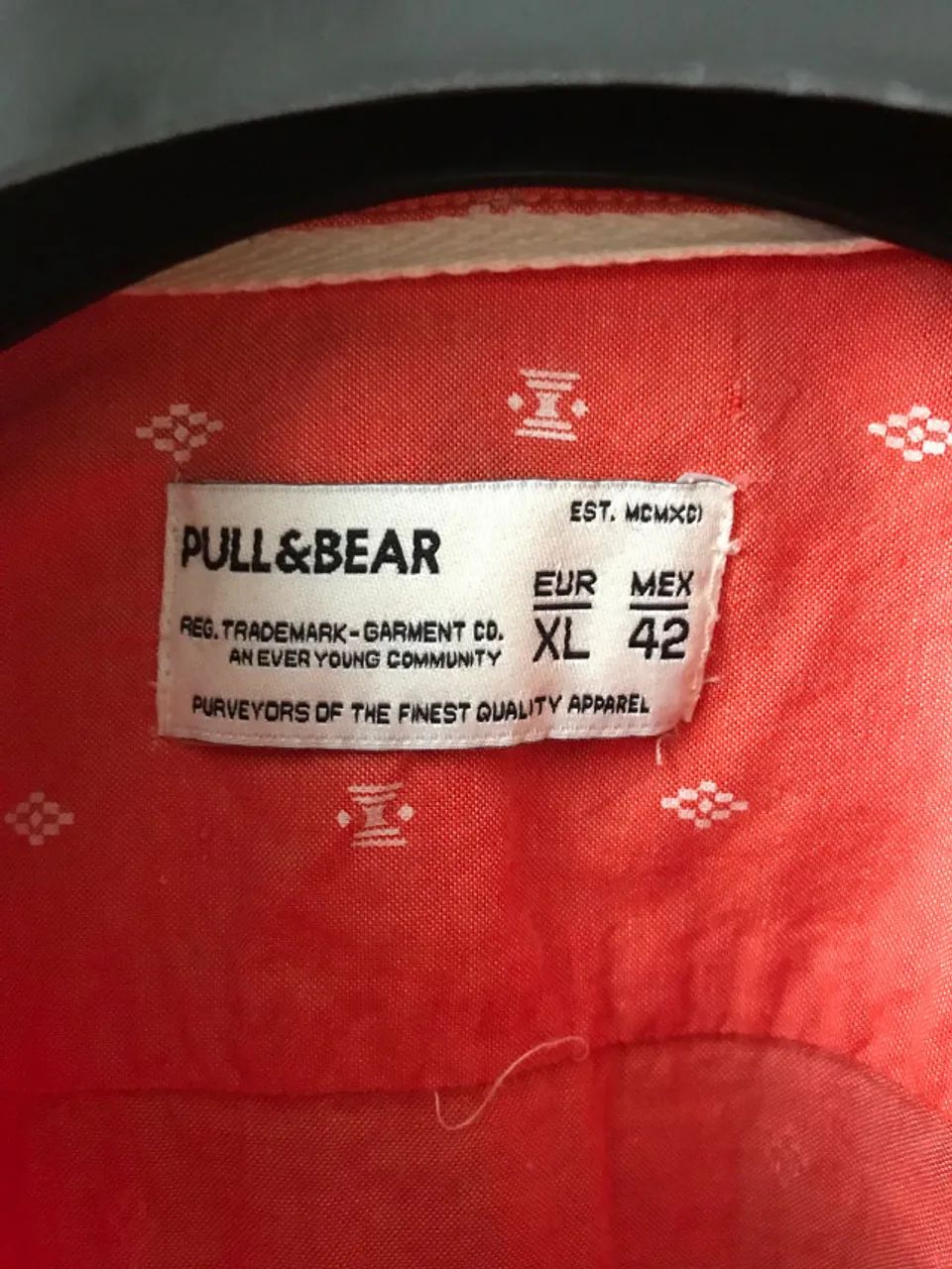 Camisa Pull&Bear Espanha XL - Foto 3