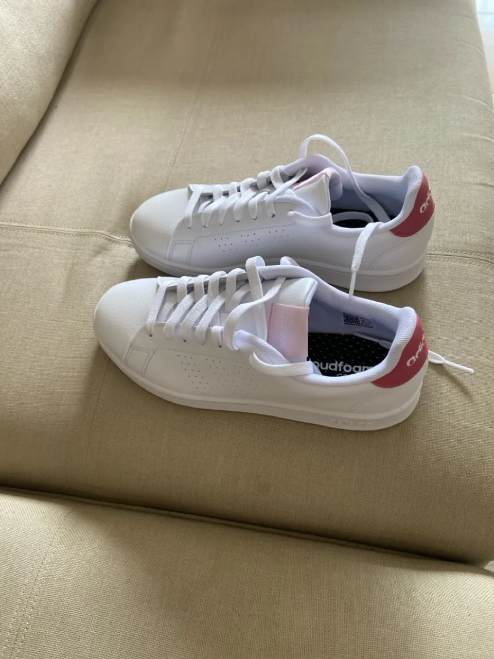 Tênis adidas