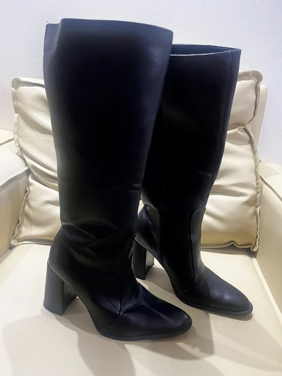 Botas cano alto preta