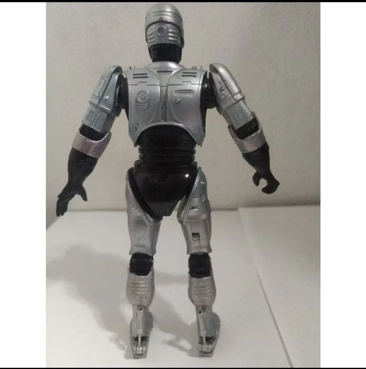 Robocop Neca com Sky Jet ler descrição do anúncio - Foto 2