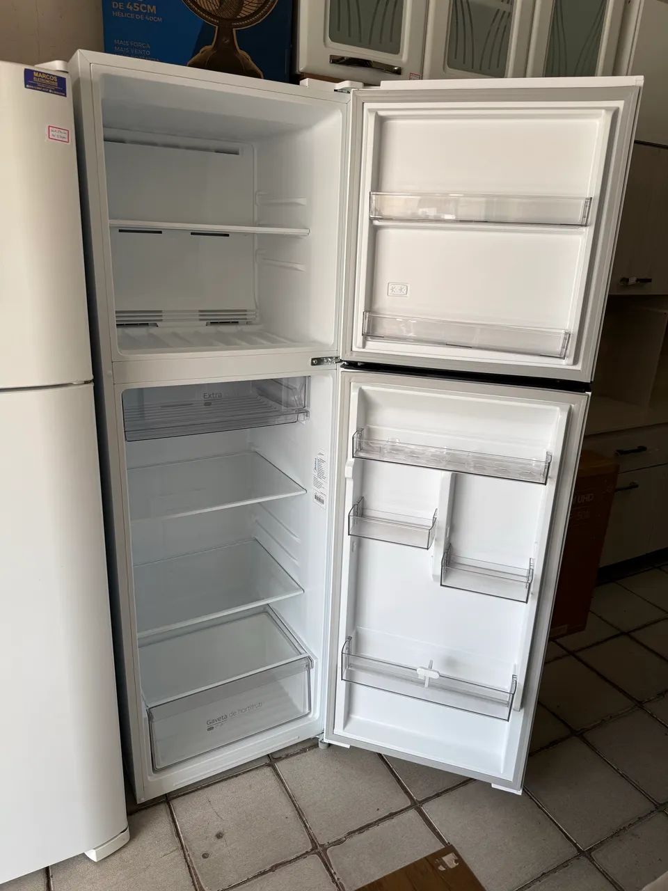 Geladeira Midea 425L Nova de Mostruário sem uso  - Foto 2