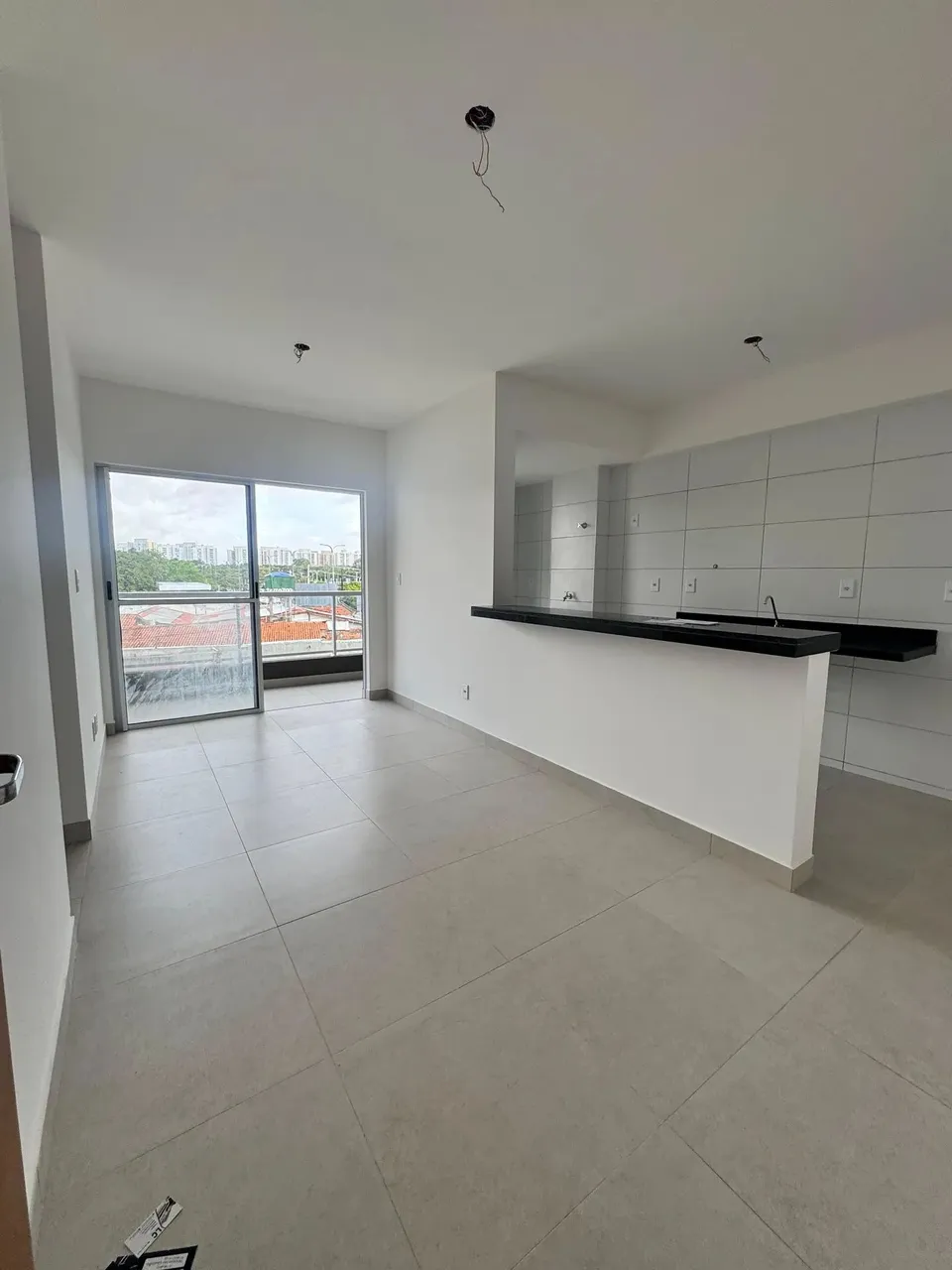 Imóvel para venda possui 72 metros quadrados com 3 quartos em Calhau - São Luís - MA