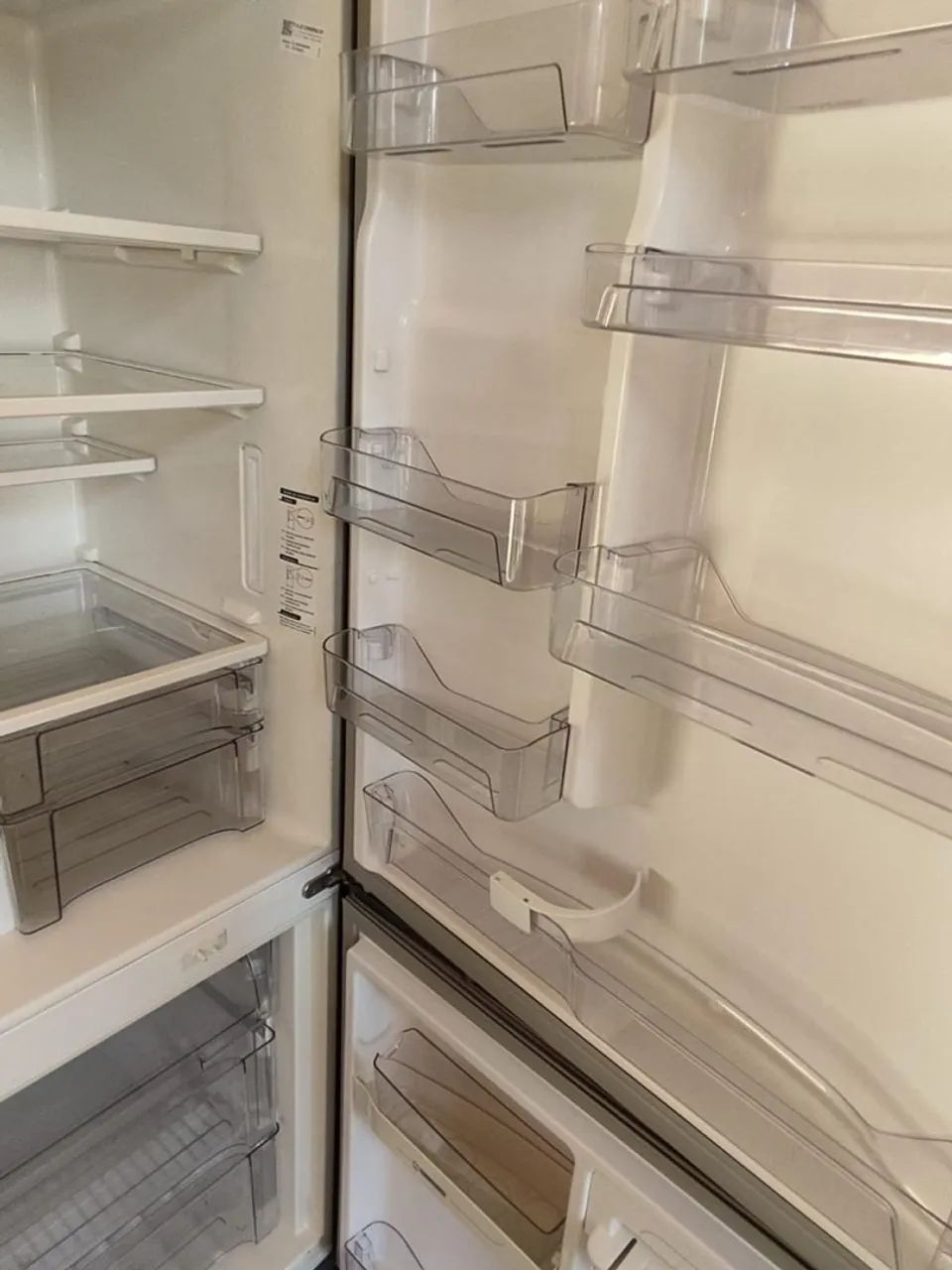 Refrigerador Brastemp frost free inverse 588 litros não gela. Leia o anúncio 
