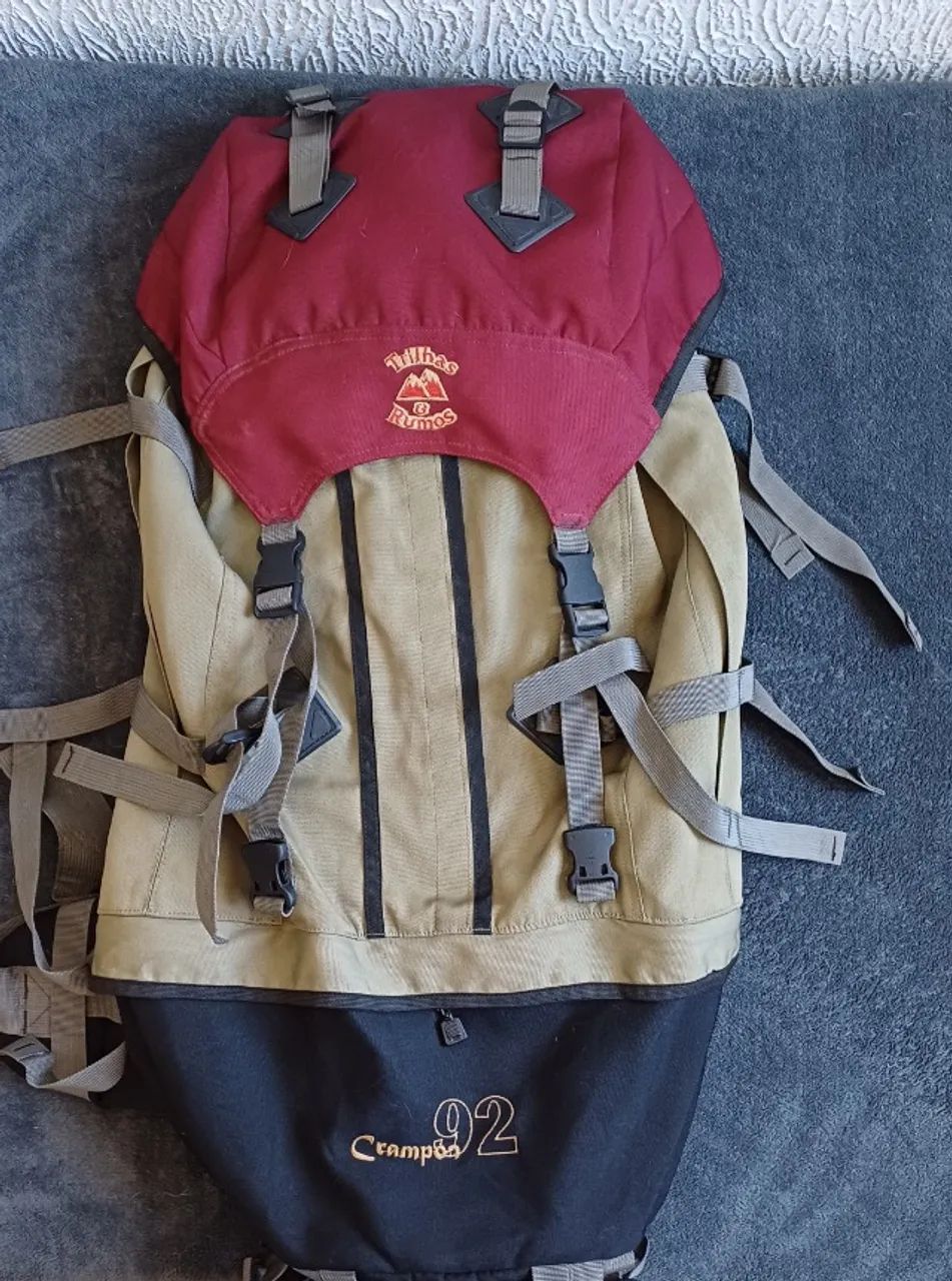 Mochila cargueira 92 litros.