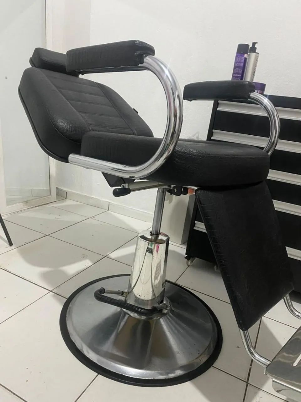 Cadeira de barbeiro  - Foto 4