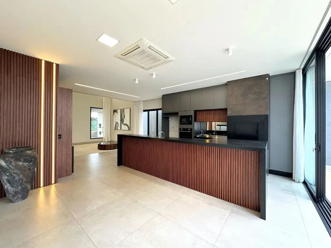 Casa à venda em Maringá, Parque Industrial, com 3 suítes, com 220 m², Condomínio Horizonta - Foto 9